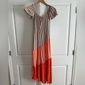 Cloth & Portrait Color Block Maxi Dress